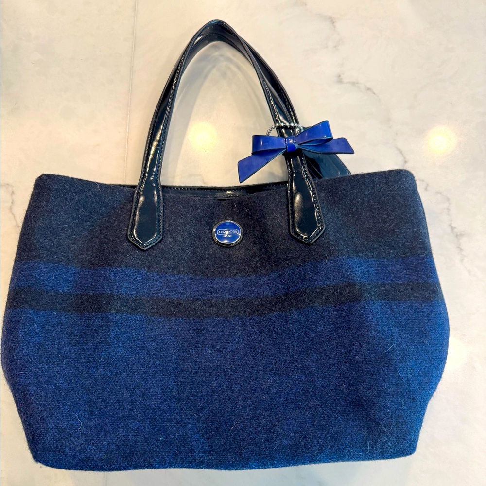 Coach Wool Signature Stripe Satchel Tote Bag Purse Medium